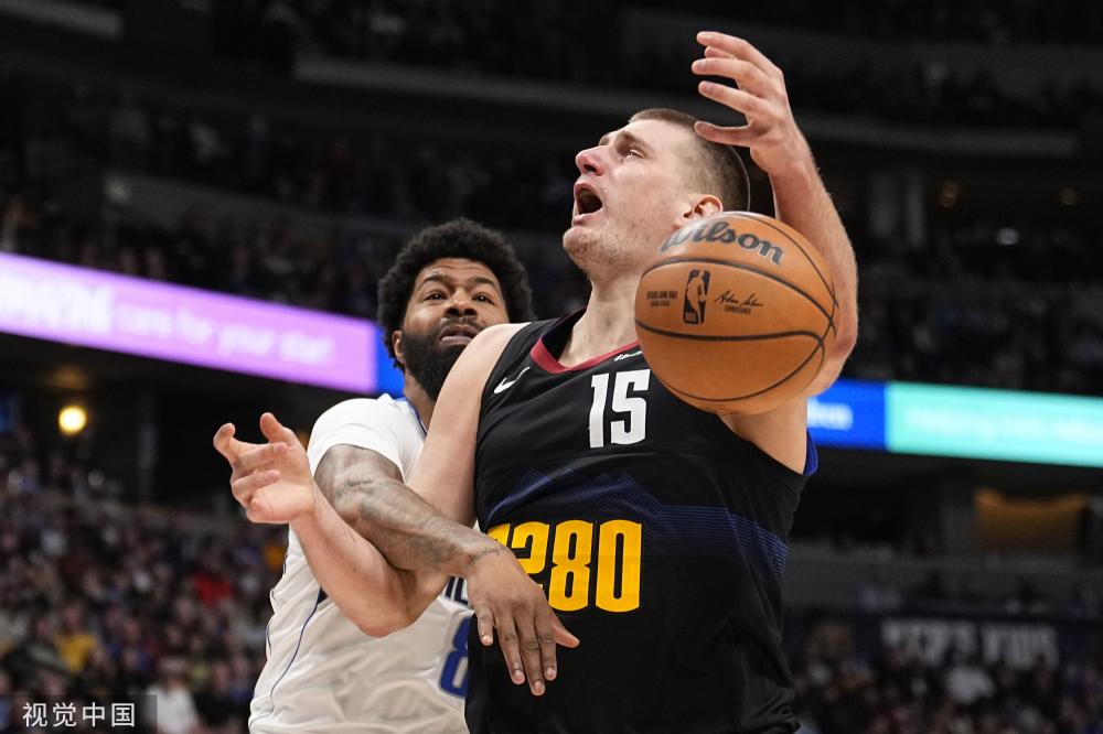 赛场上均有 赛场上均有