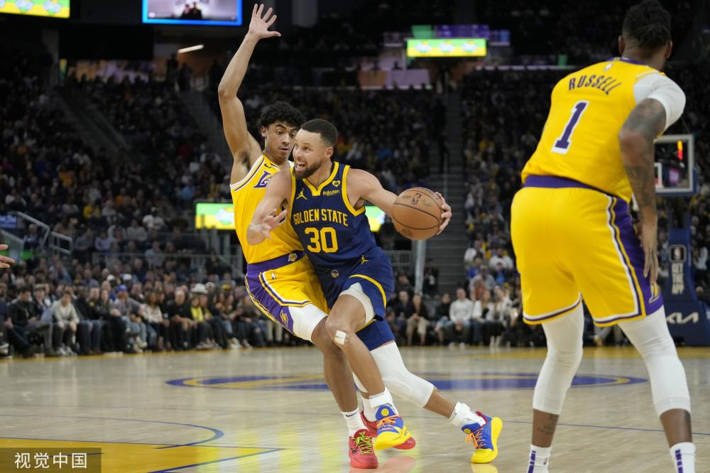 他凭借无可 他凭借无可