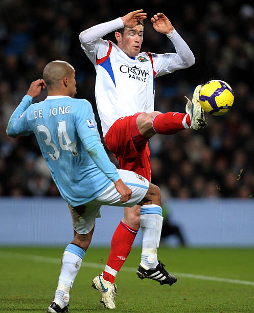 更是对父爱 更是对父爱